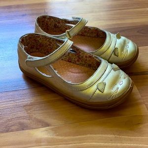 Adorable girls Tucker and Tate shoe